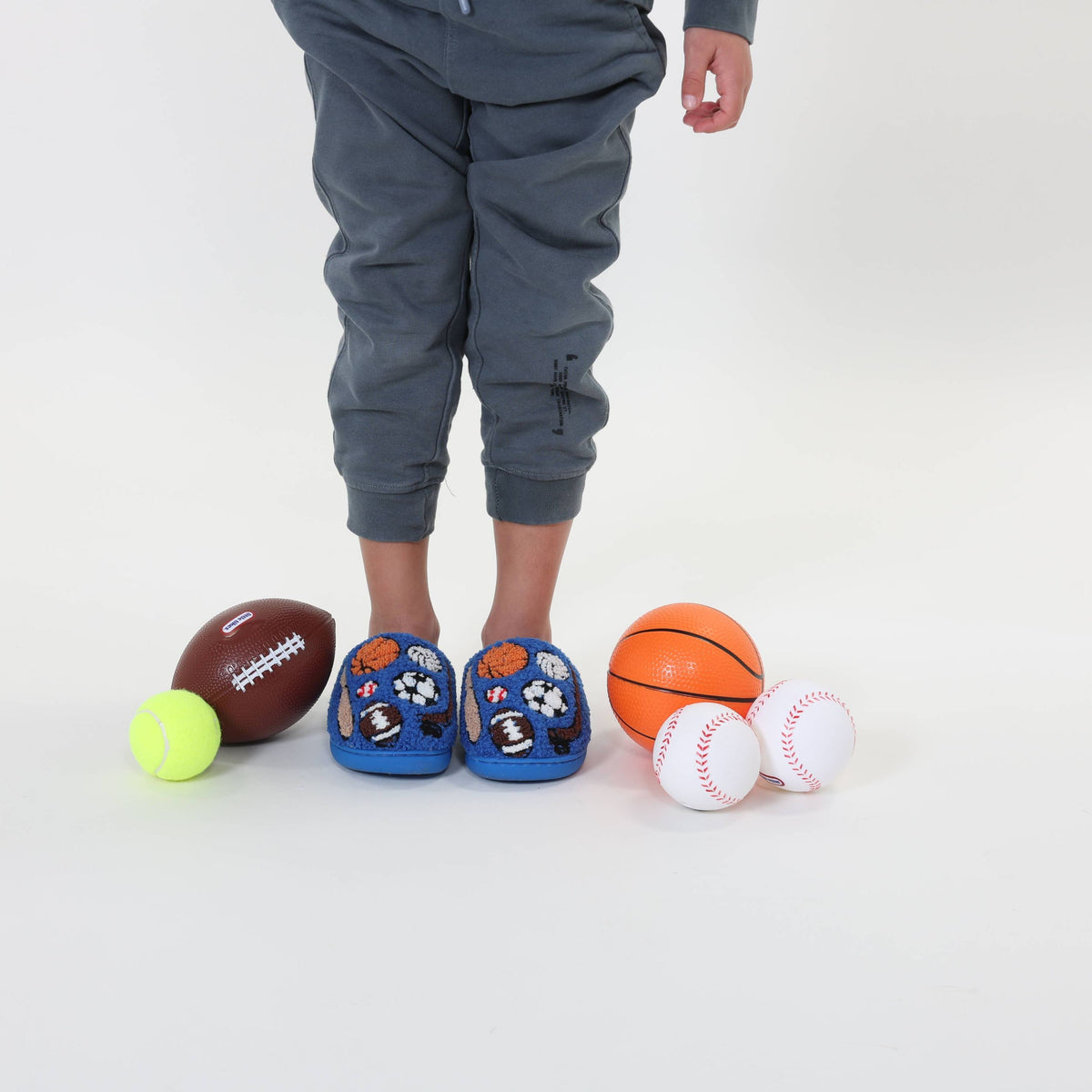 INDOOR/OUTDOOR SLIPPERS || SPORTS EQUIPMENT