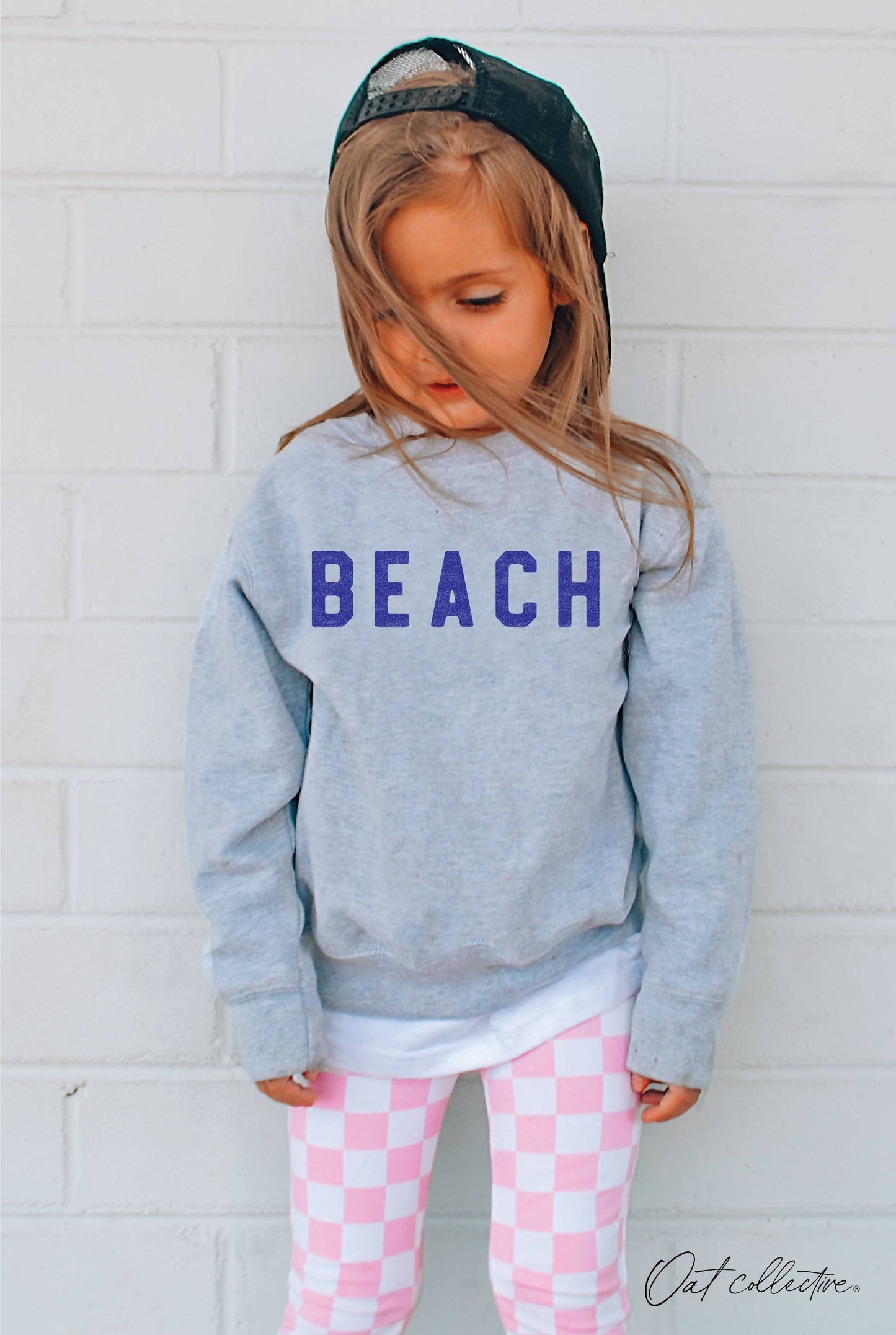 BEACH UNISEX SWEATSHIRT || CRANBERRY HEATHER