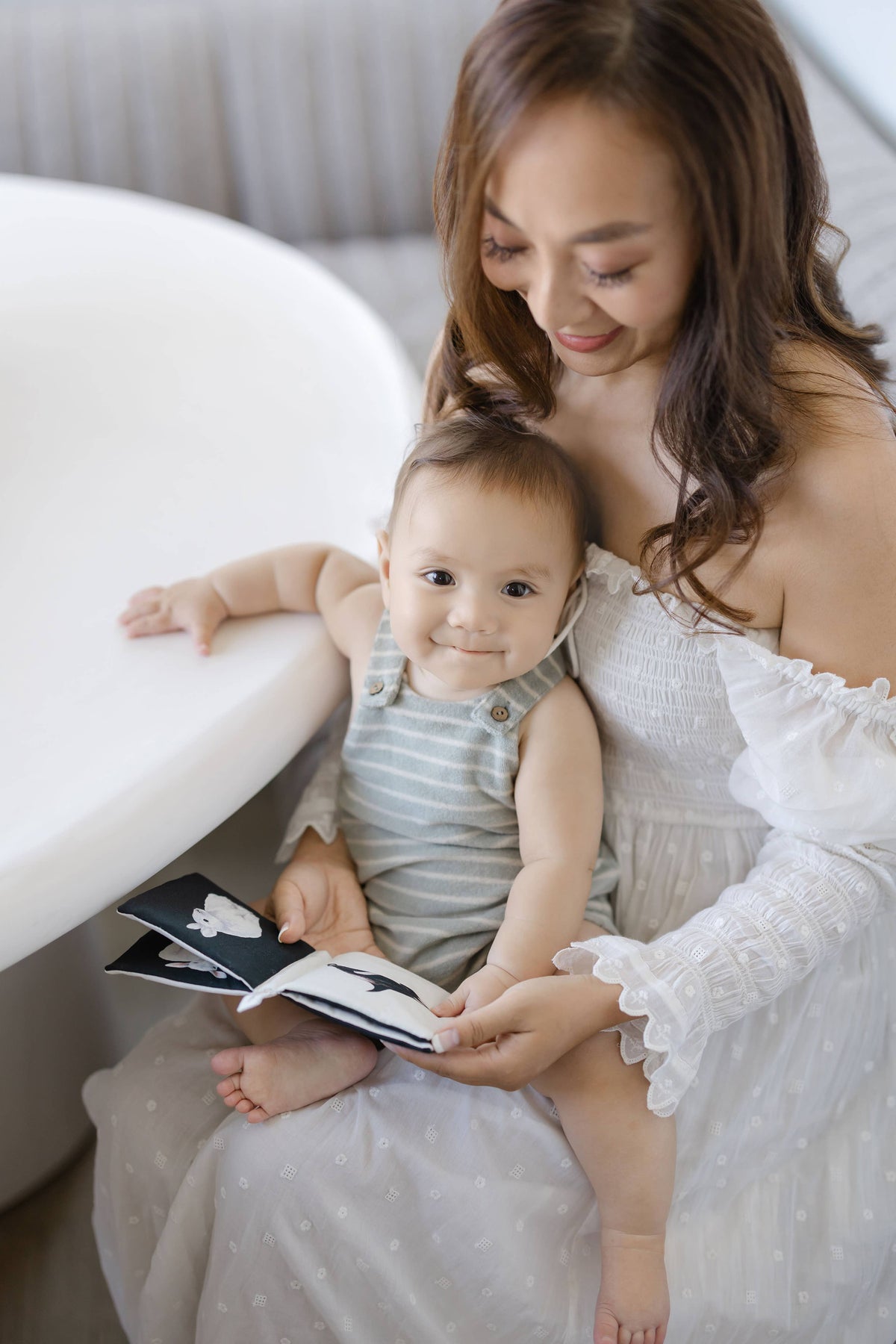 ORGANIC TUMMY TIME CRINKLE BOOK