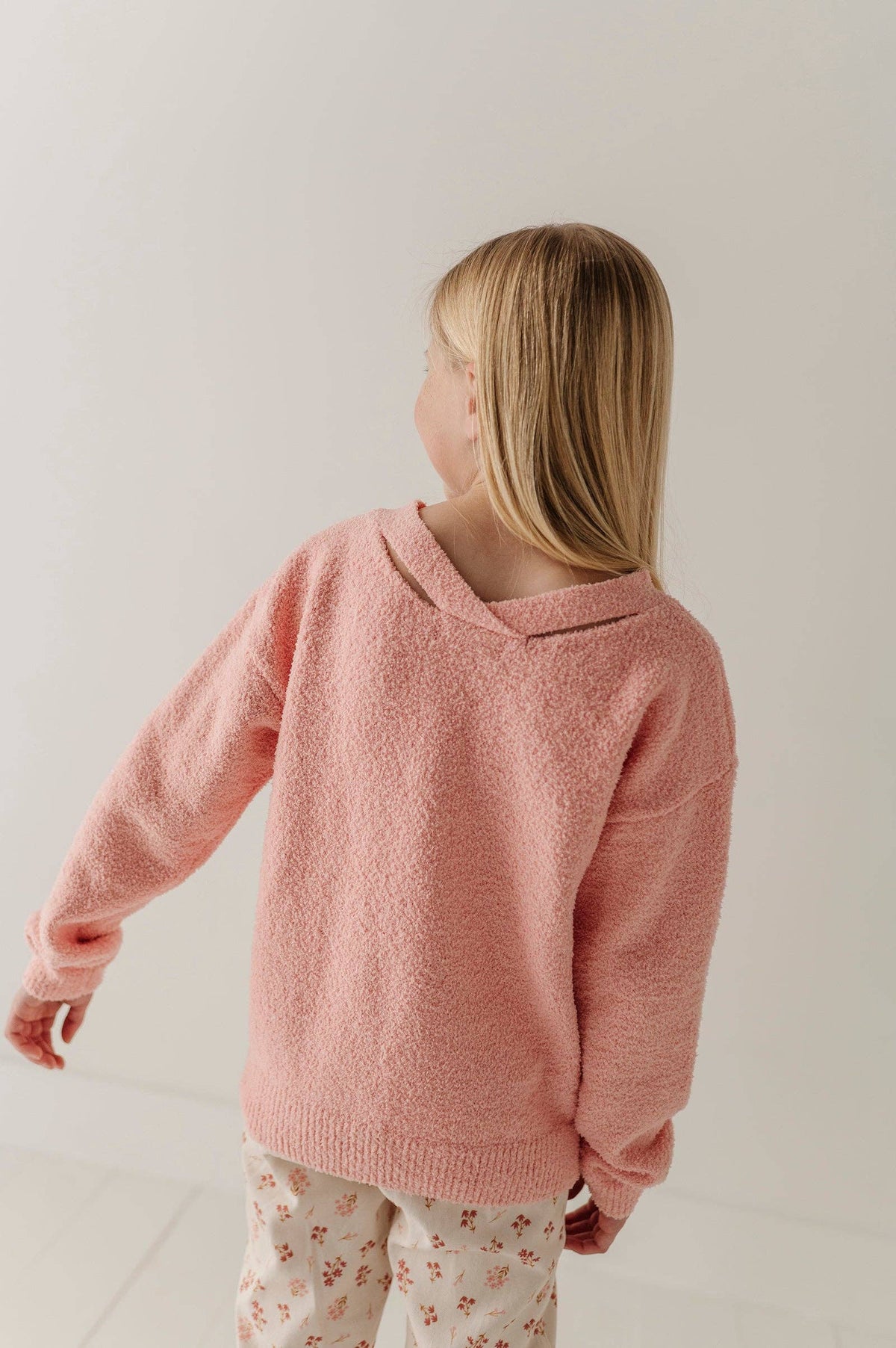 FUZZY KNIT SWEATER || PINK