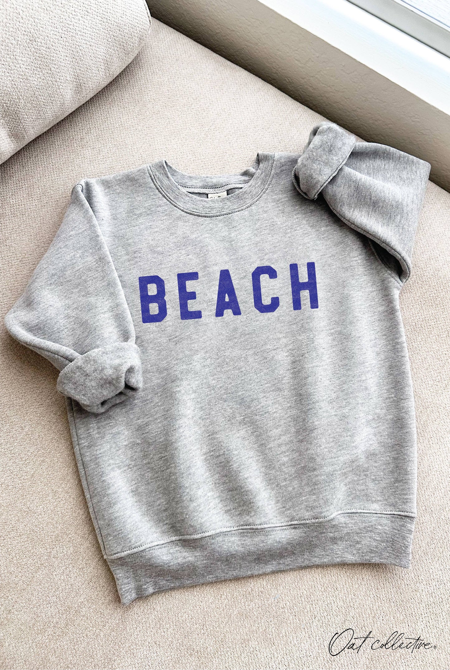 BEACH UNISEX SWEATSHIRT || CRANBERRY HEATHER