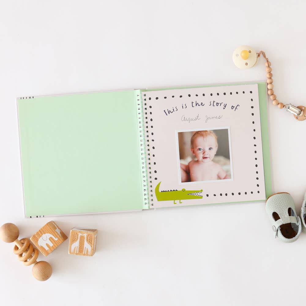 FIRST YEAR BABY BOOK || LITTLE ANIMAL LOVER