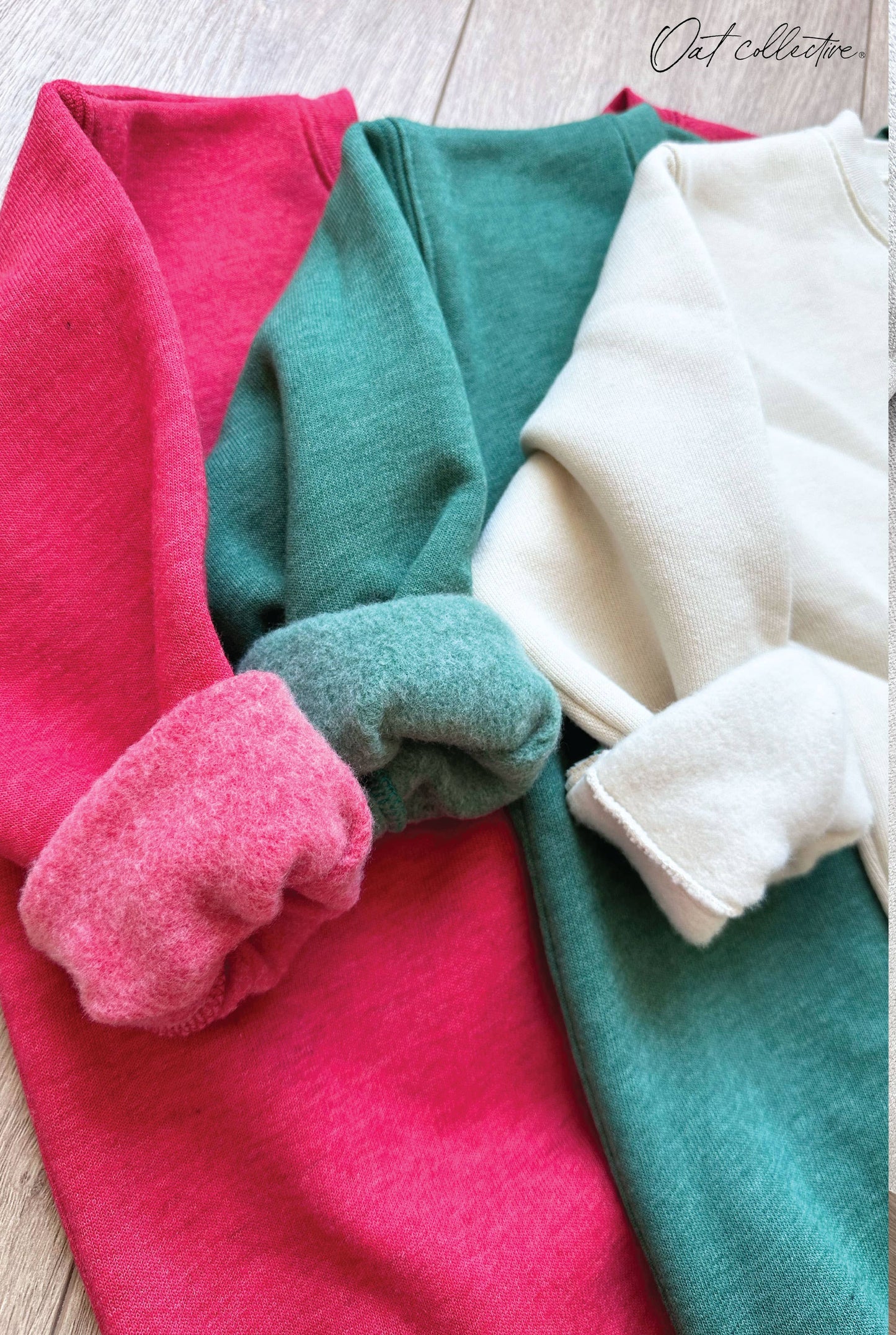 BEACH UNISEX SWEATSHIRT || ATHLETIC HEATHER